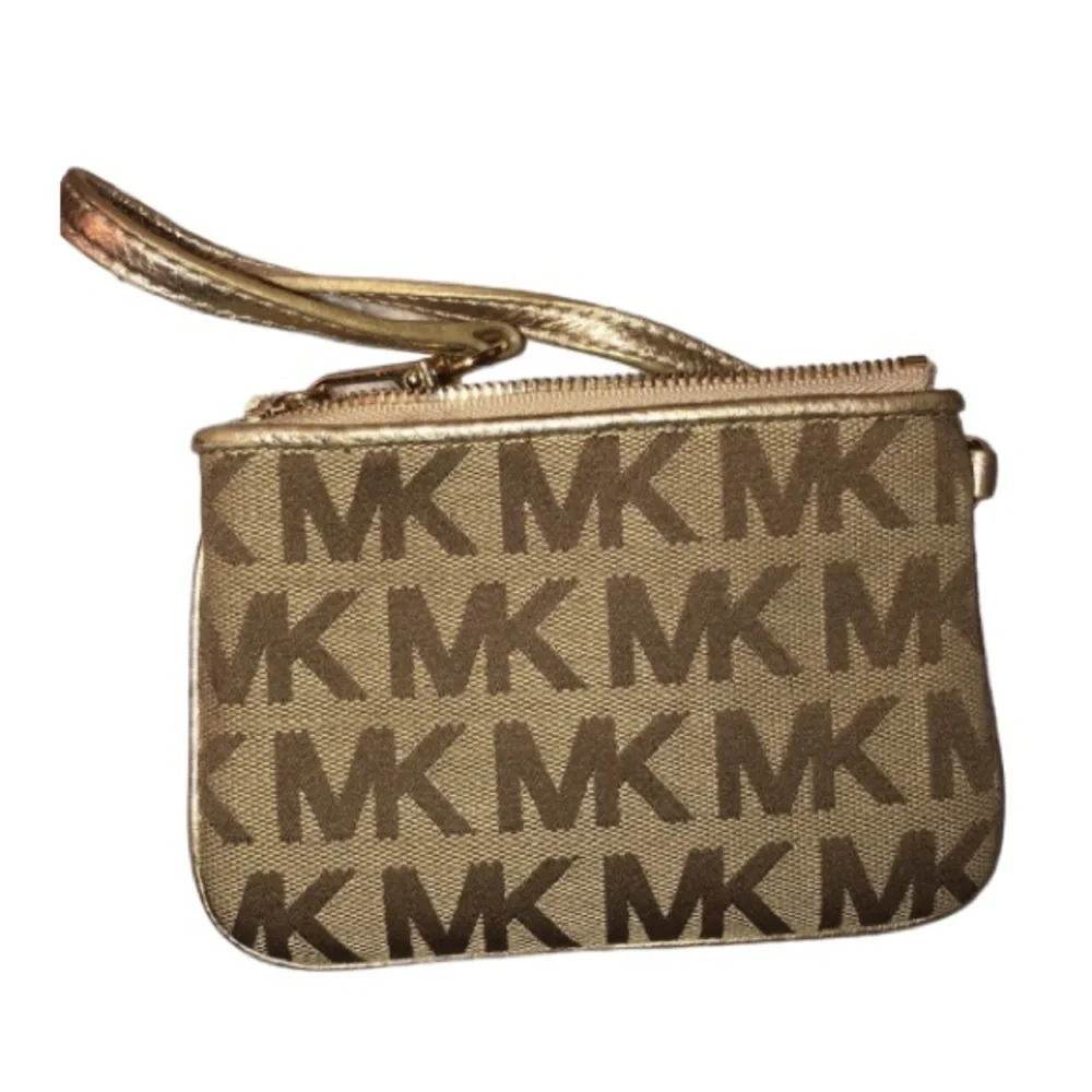 Coach brown & tan monogram wristlet & hang tag matching pieces available